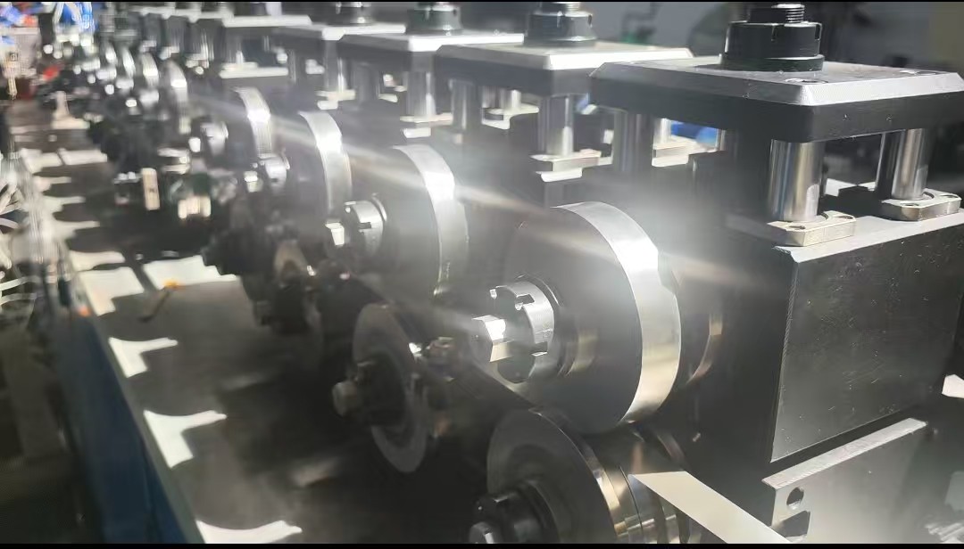 Precision mold detail / 精密模具细节